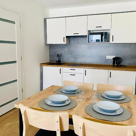 Two-story Cottages, Pool, Air Conditioning Holiday home
